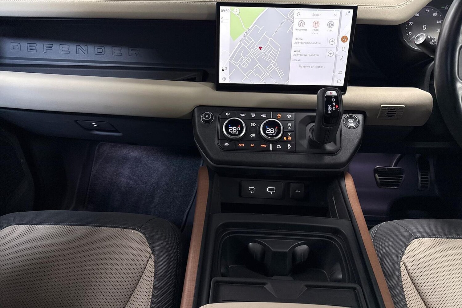 Used Land Rover Defender 2022 for sale - 76127281: Photo 13
