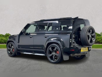 Used Land Rover Defender 2022 for sale - 76127281: Photo 2