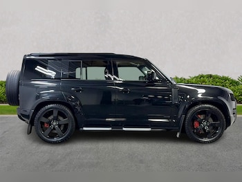Used Land Rover Defender 2022 for sale - 76127281: Photo 3