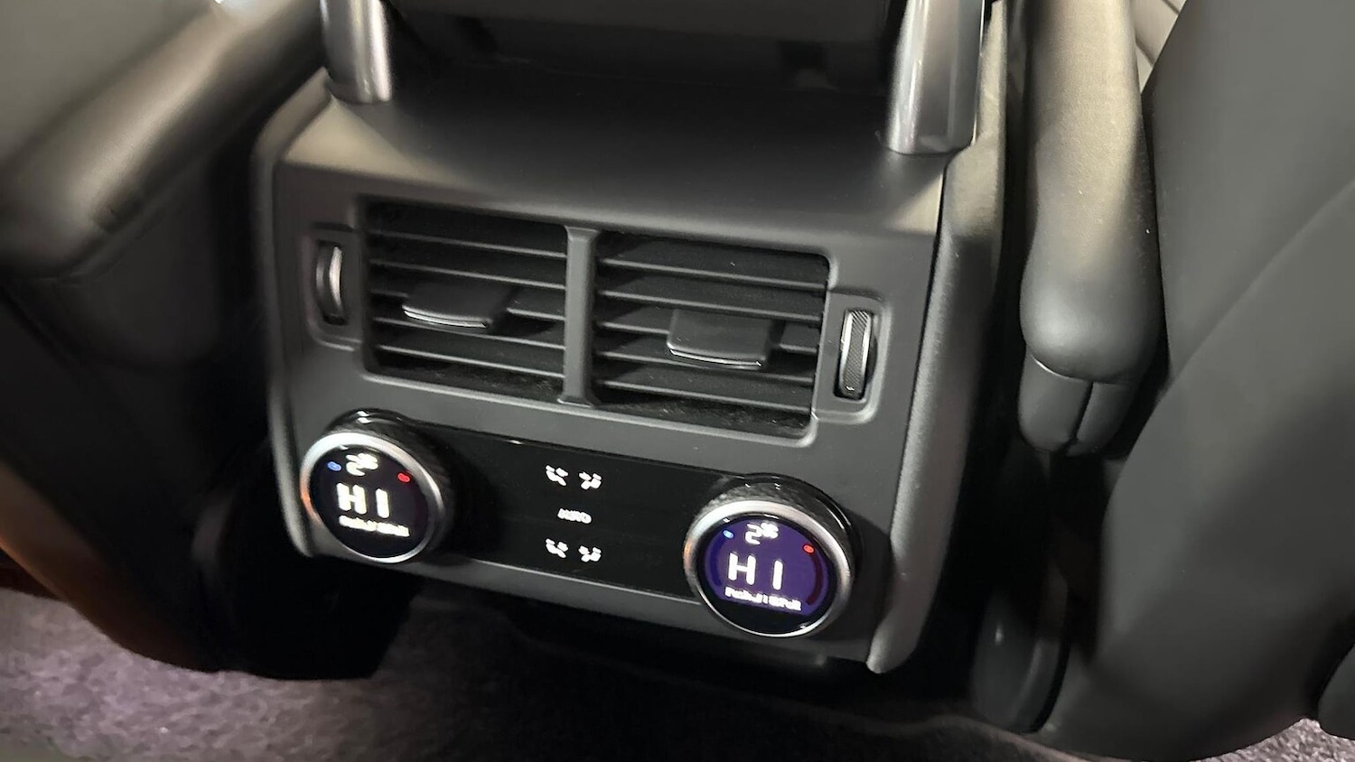 Used Land Rover Discovery 2024 for sale - 76963514: Photo 18