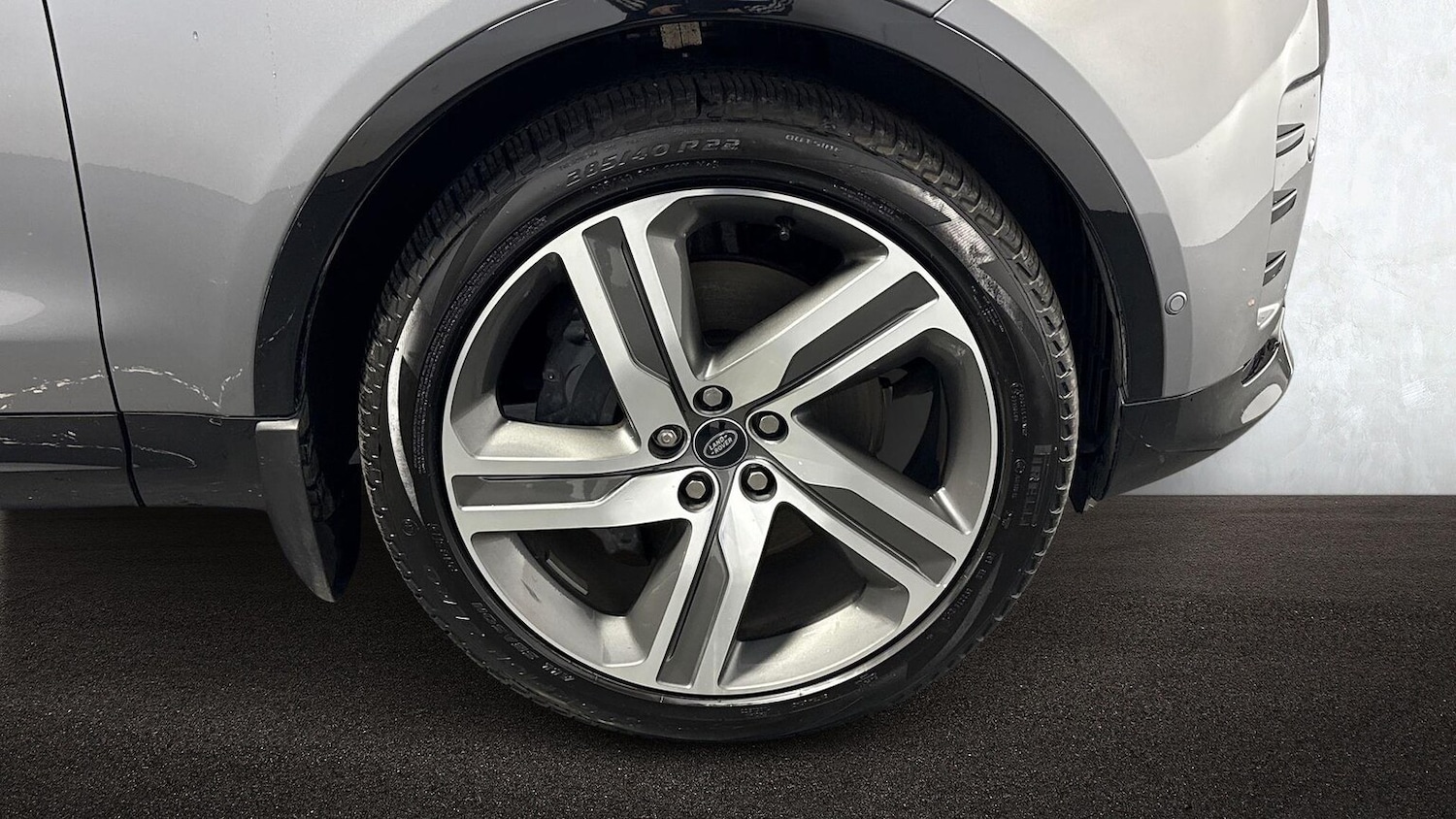 Used Land Rover Discovery 2024 for sale - 76963514: Photo 8