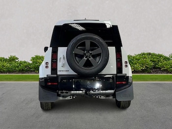 Used Land Rover Defender 2025 for sale - 78904991: Photo