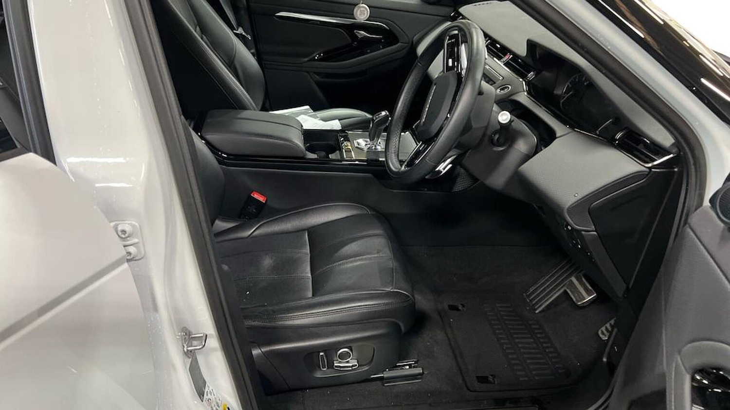 Used Land Rover Range Rover Evoque 2021 for sale - 76555462: Photo 3