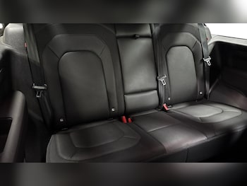 Used Land Rover Defender 2022 for sale - 77775147: Photo