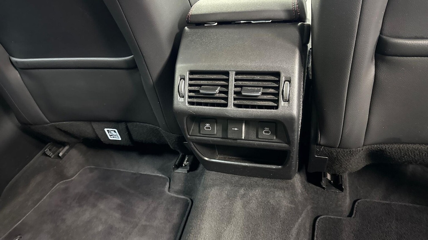 Used Land Rover Discovery Sport 2022 for sale - 78149947: Photo 18