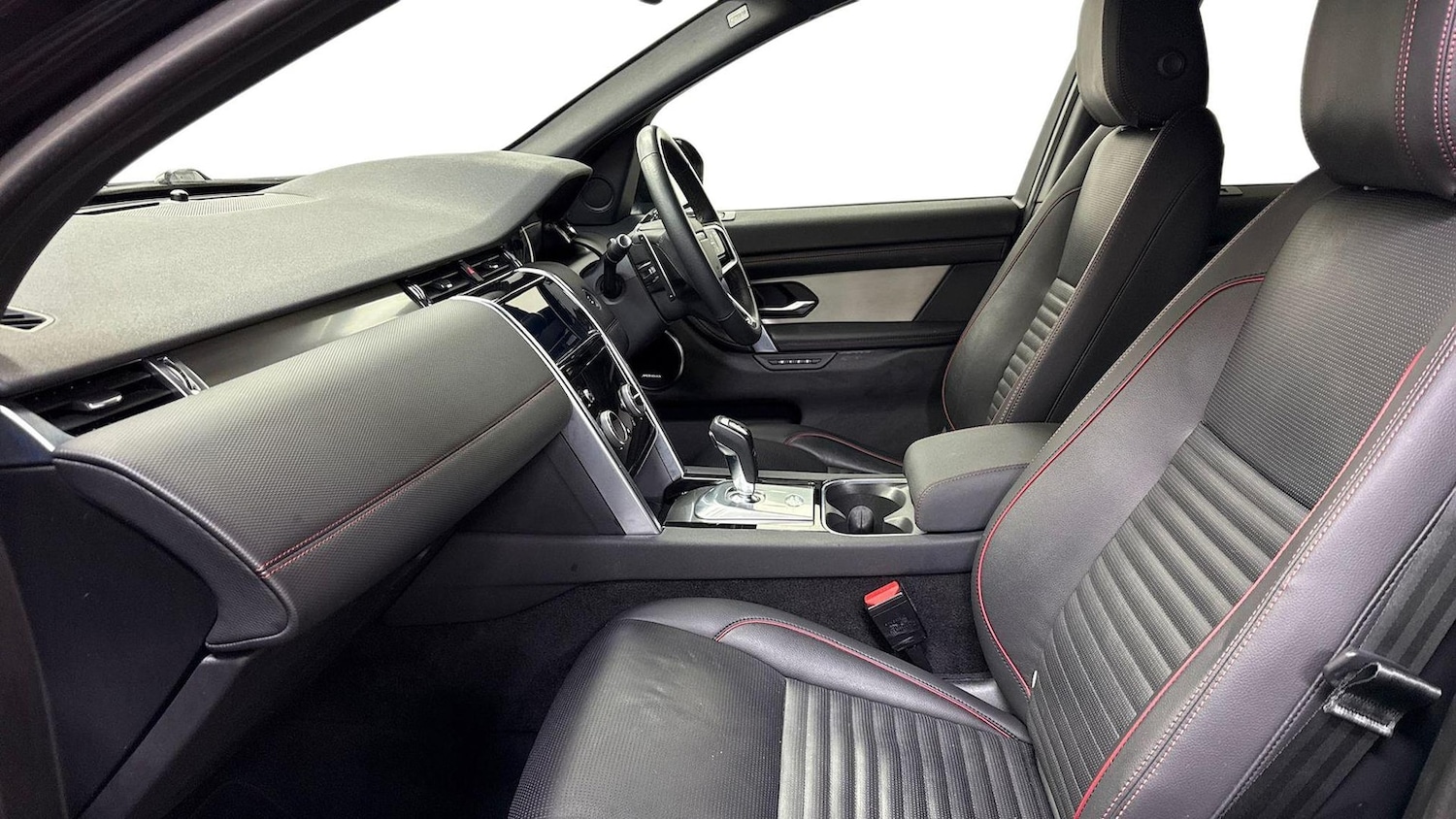 Used Land Rover Discovery Sport 2022 for sale - 78149947: Photo 3