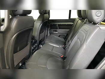 Used Land Rover Defender 2024 for sale - 78820819: Photo