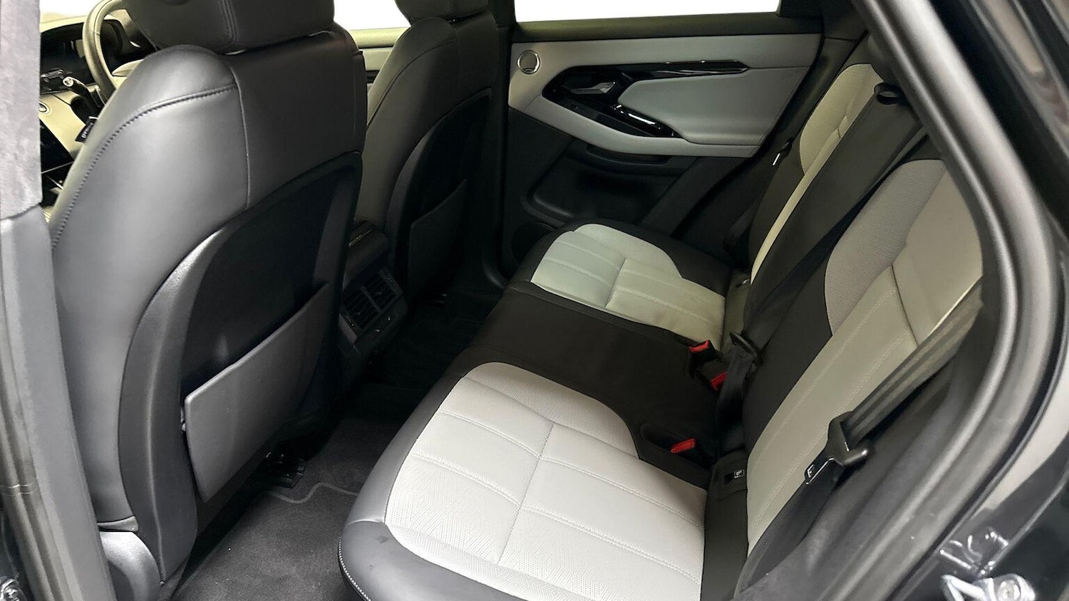 Used Land Rover Range Rover Evoque 2024 for sale - 77489798: Photo 4