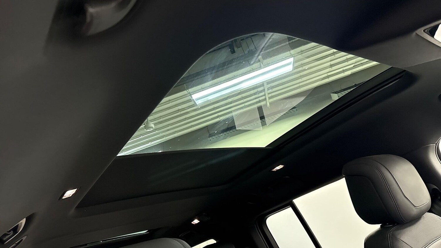 Used Land Rover Defender 2023 for sale - 78191076: Photo 22