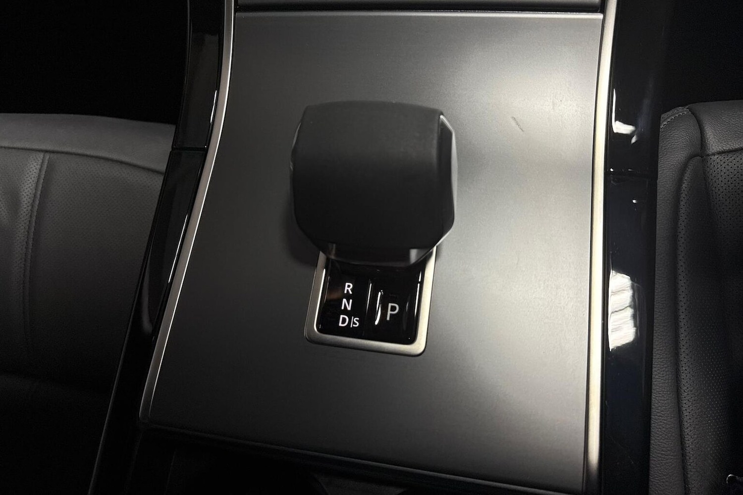 Used Land Rover Range Rover Evoque 2026 for sale - 78191196: Photo 12