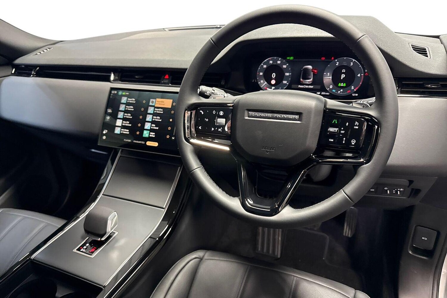 Used Land Rover Range Rover Evoque 2026 for sale - 78191196: Photo 9