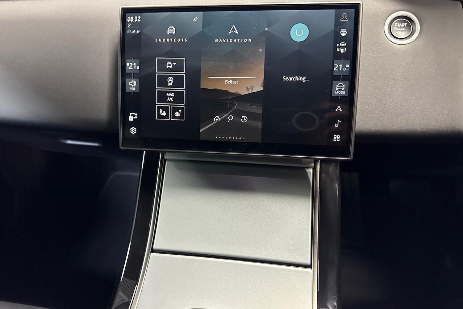 Used Land Rover Range Rover Evoque 2025 for sale - 76762454: Photo 11