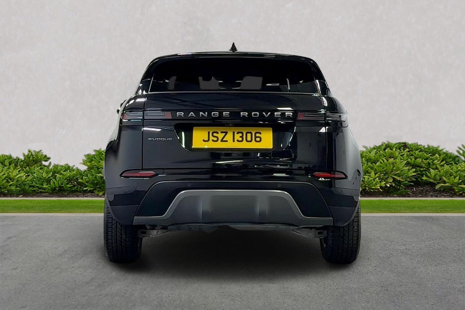 Used Land Rover Range Rover Evoque 2025 for sale - 76762454: Photo 4