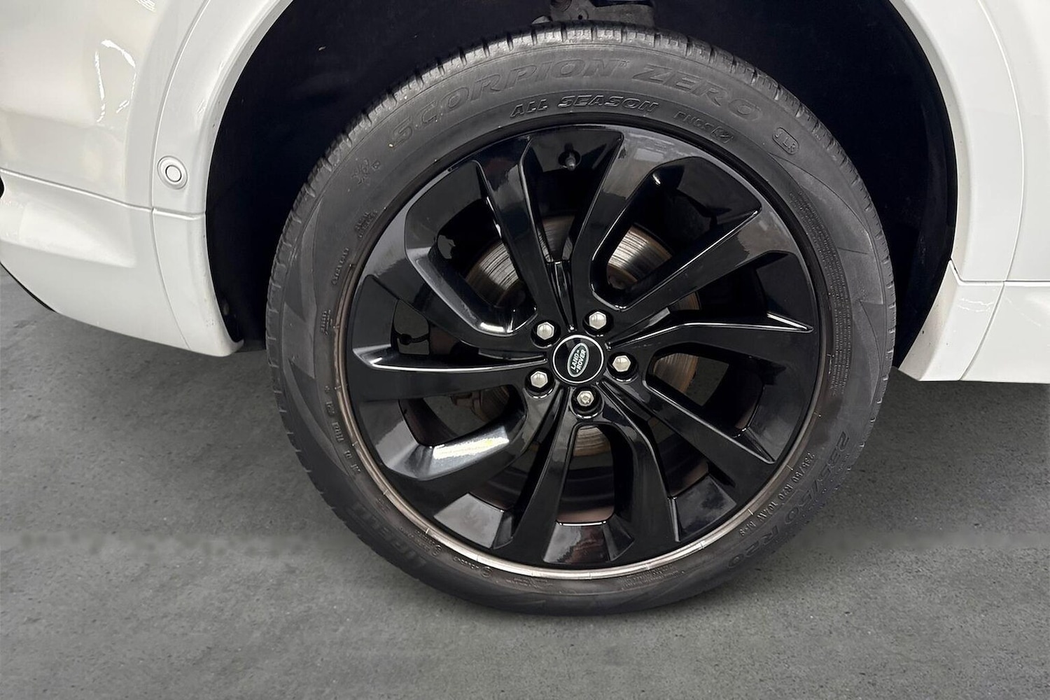 Used Land Rover Discovery Sport 2021 for sale - 76449642: Photo 6