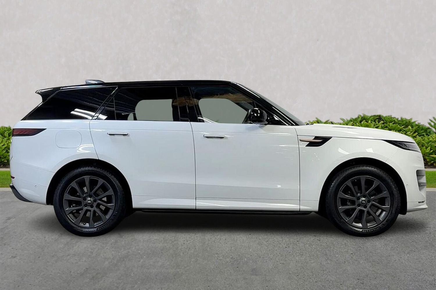 Used Land Rover Range Rover Sport 2023 for sale - 76422408: Photo 3