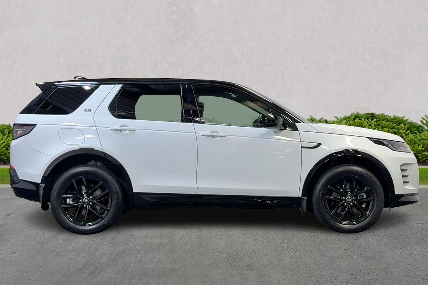Used Land Rover Discovery Sport 2025 for sale - 77489797: Photo 3