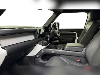 Used Land Rover Defender 2024 for sale - 78445966: Photo