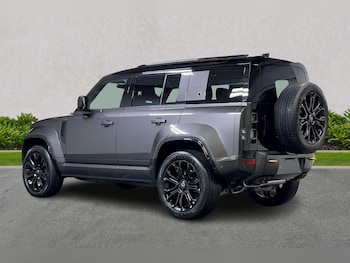 Used Land Rover Defender 2026 for sale - 78904989: Photo