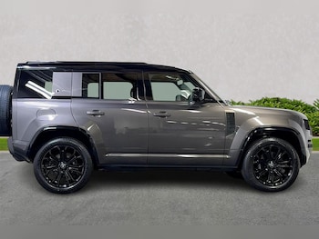 Used Land Rover Defender 2026 for sale - 78904989: Photo