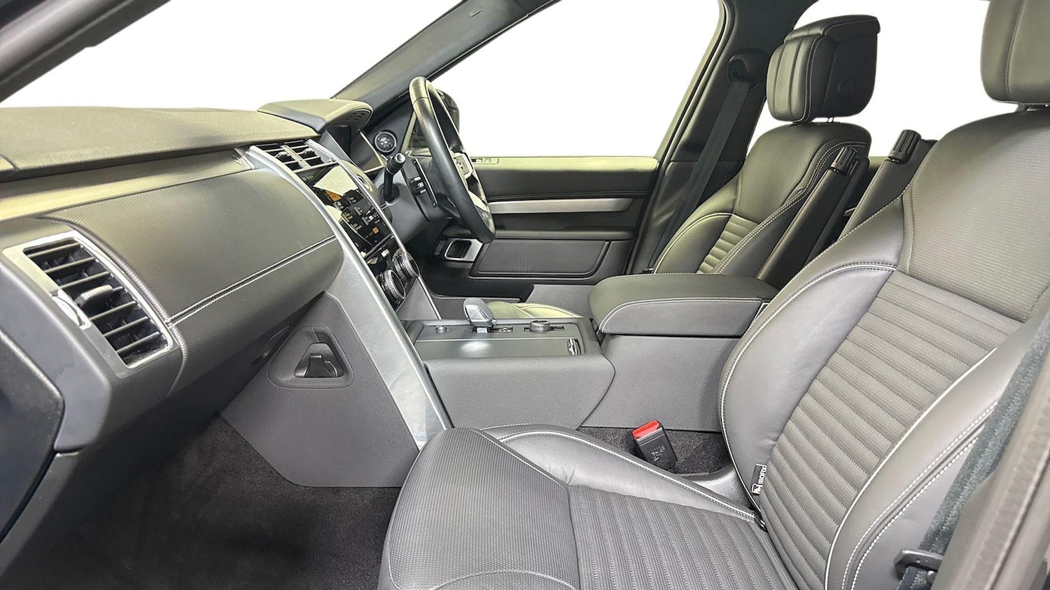 Used Land Rover Discovery 2024 for sale - 76335151: Photo 3