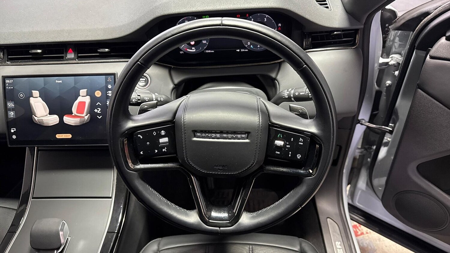 Used Land Rover Range Rover Evoque 2025 for sale - 77489493: Photo 15