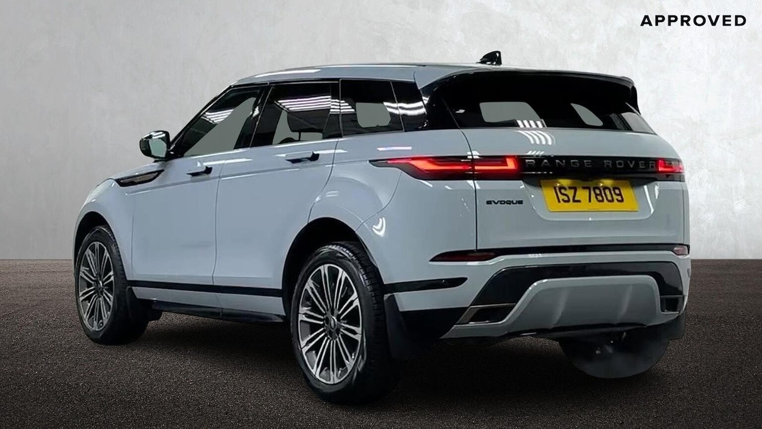 Used Land Rover Range Rover Evoque 2025 for sale - 77489493: Photo 2