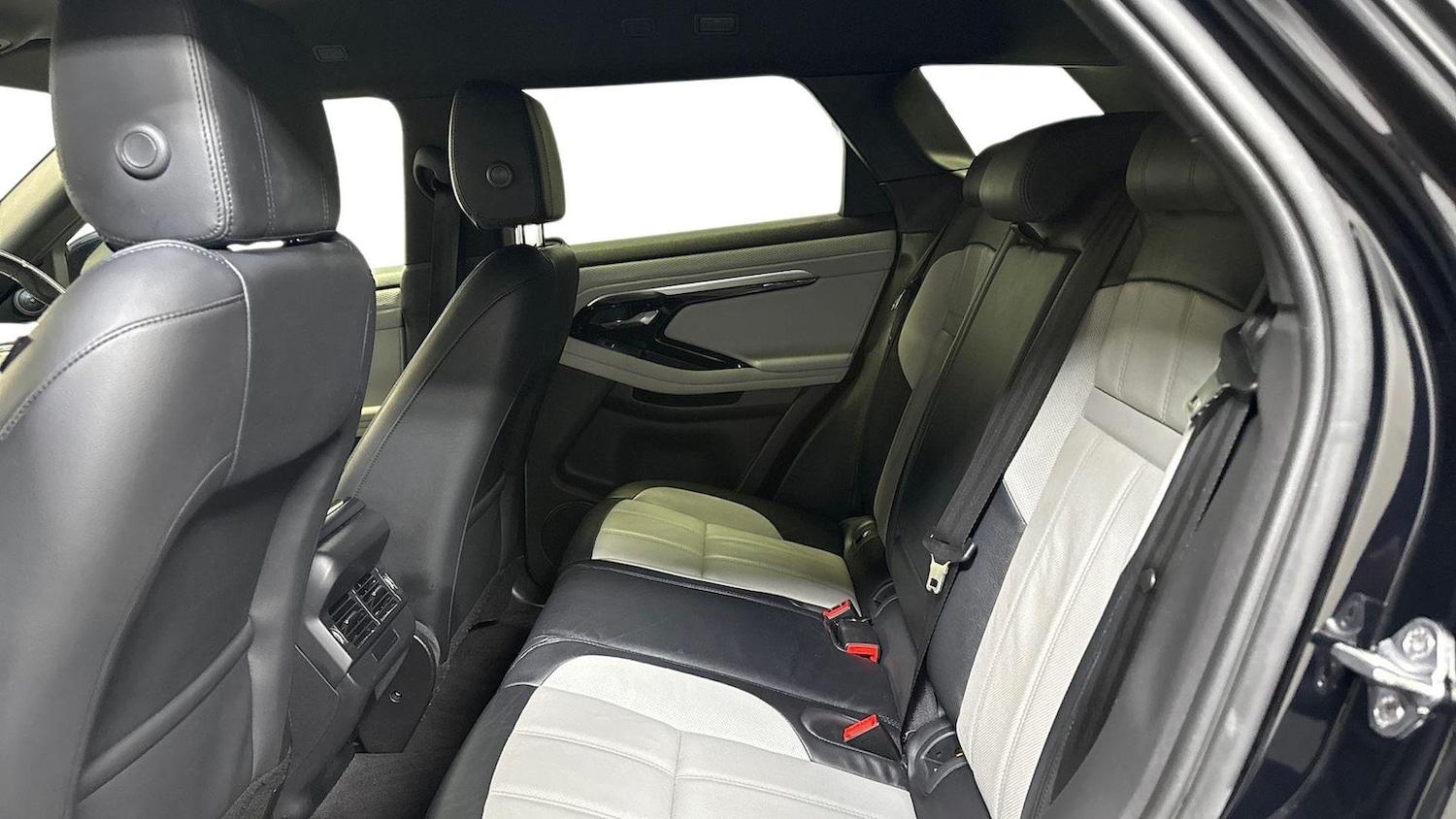 Used Land Rover Range Rover Evoque 2019 for sale - 78064444: Photo 4