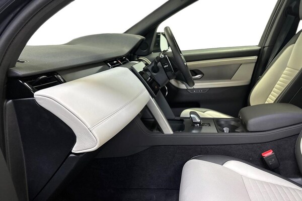 Used Land Rover Discovery Sport 2025 for sale - 75485007: Photo 7