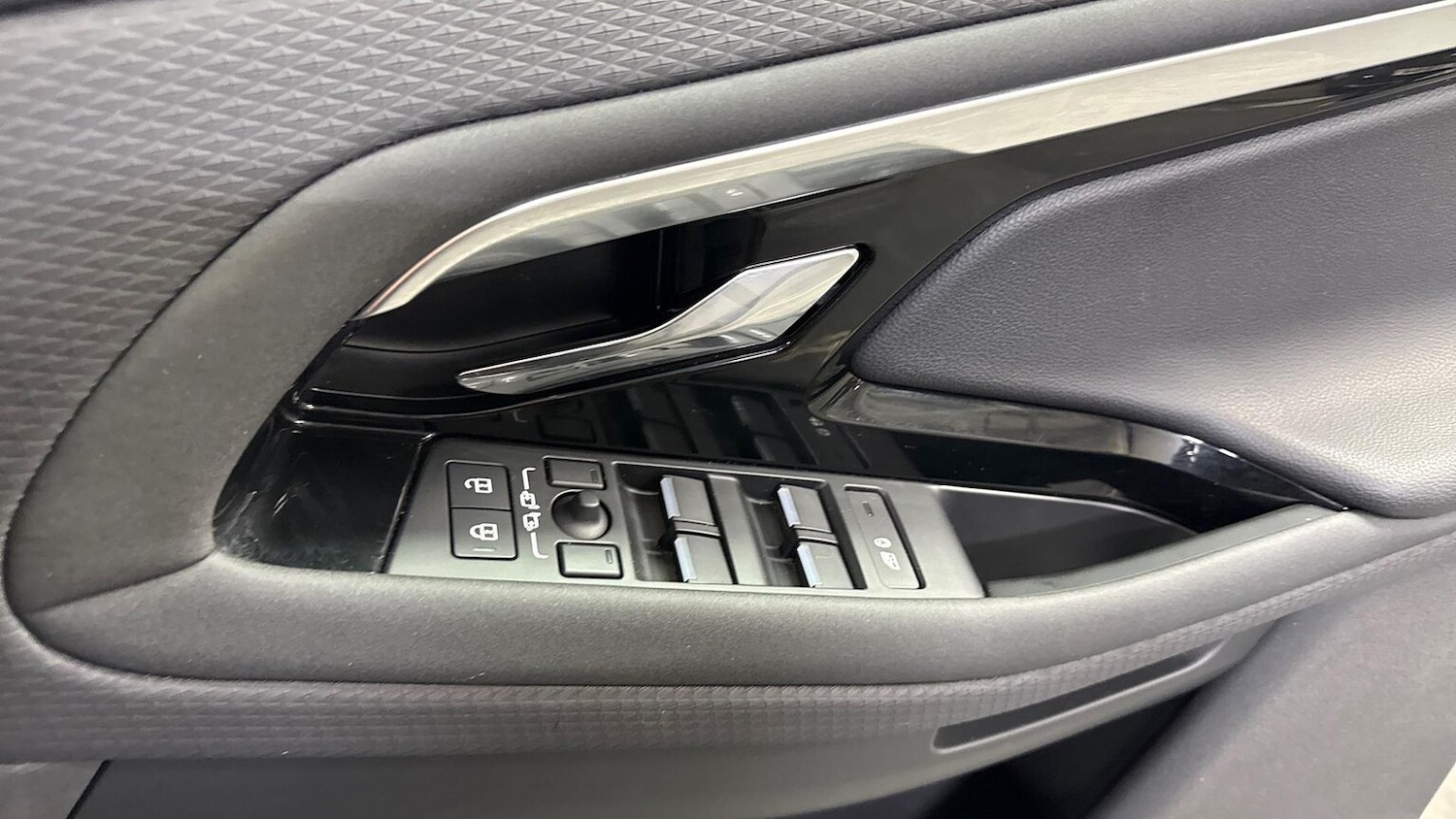 Used Land Rover Range Rover Evoque 2023 for sale - 77872135: Photo 23