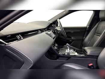 Used Land Rover Range Rover Evoque 2023 for sale - 77872135: Photo