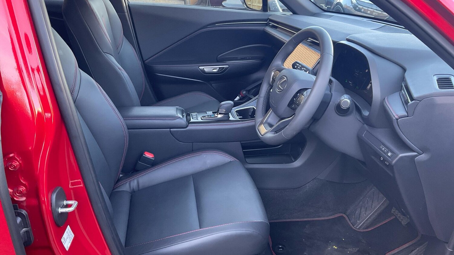 Used Lexus LBX 2025 for sale - 78204645: Photo 13