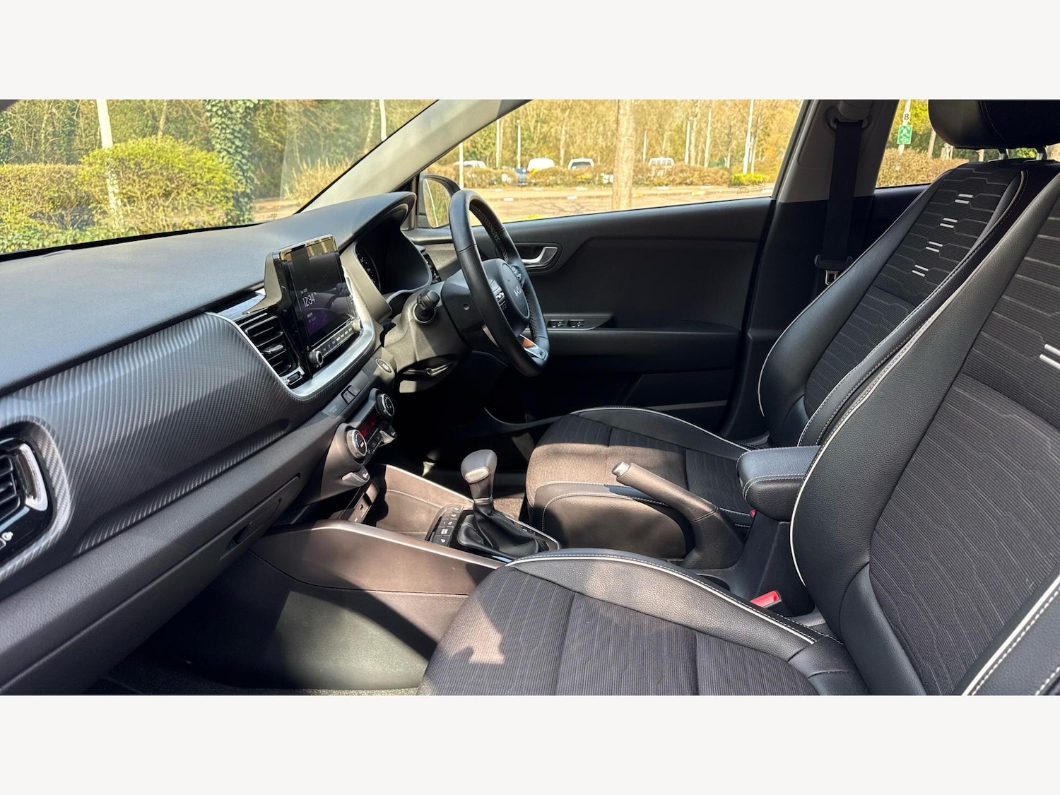 Used Kia Stonic 2024 for sale - 78006857: Photo 12