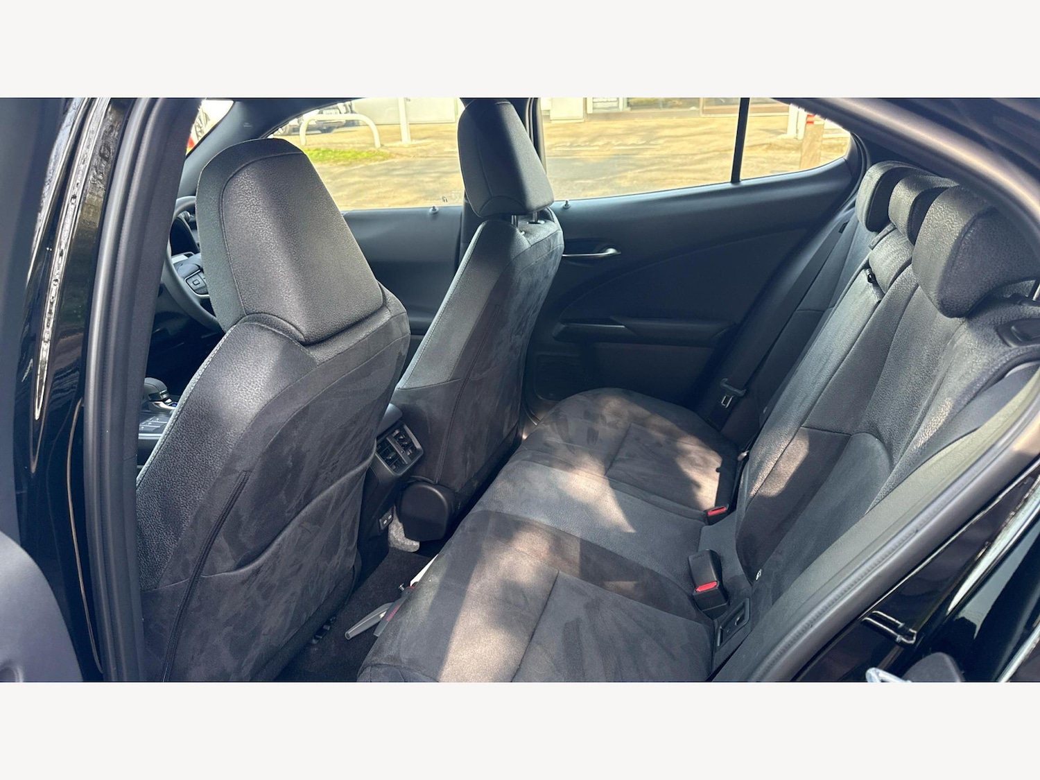 Used Lexus UX 2025 for sale - 78057622: Photo 16