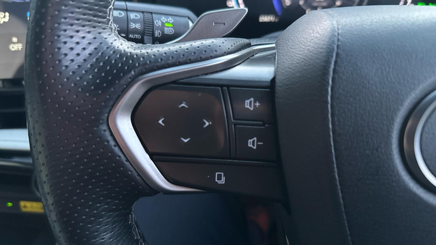 Used Lexus NX for sale - 77320311: Photo 24