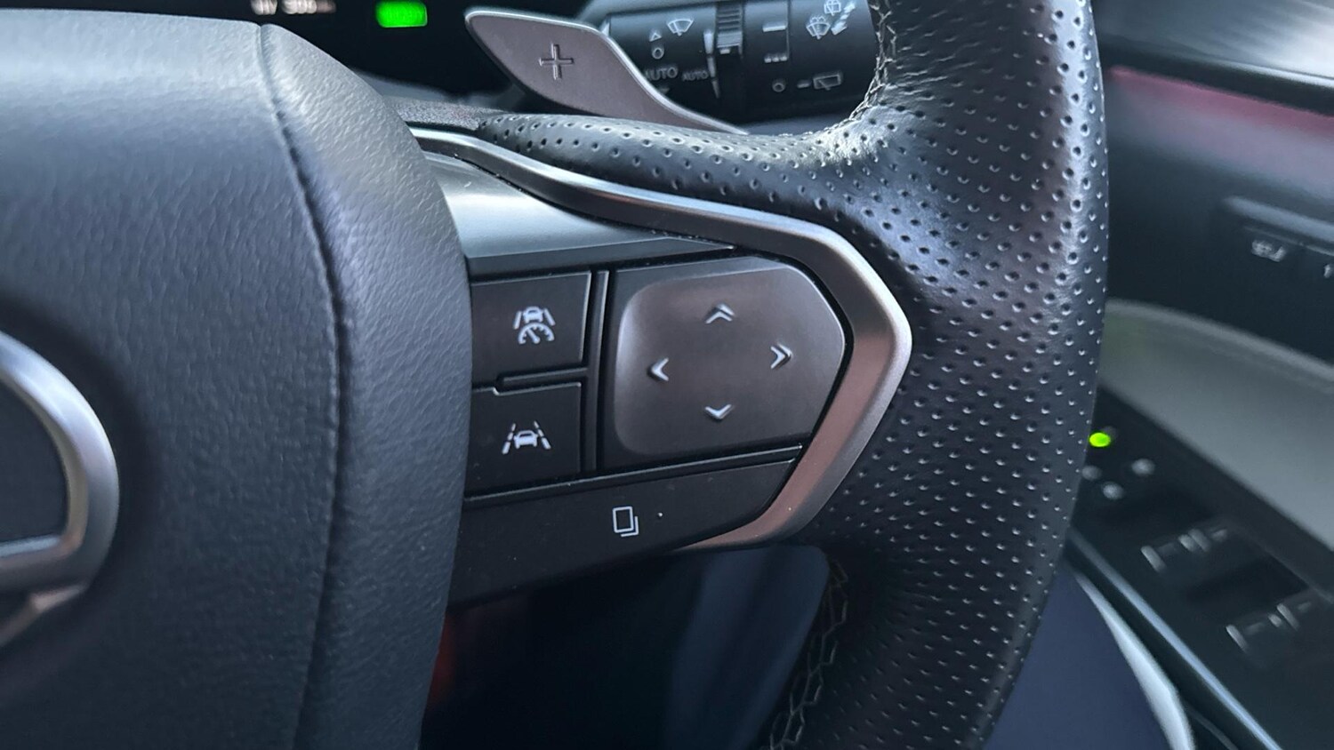 Used Lexus NX for sale - 77320311: Photo 25