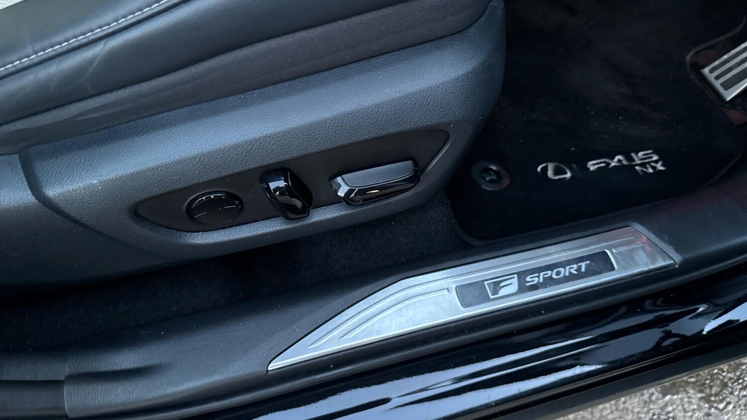 Used Lexus NX for sale - 77320311: Photo 31