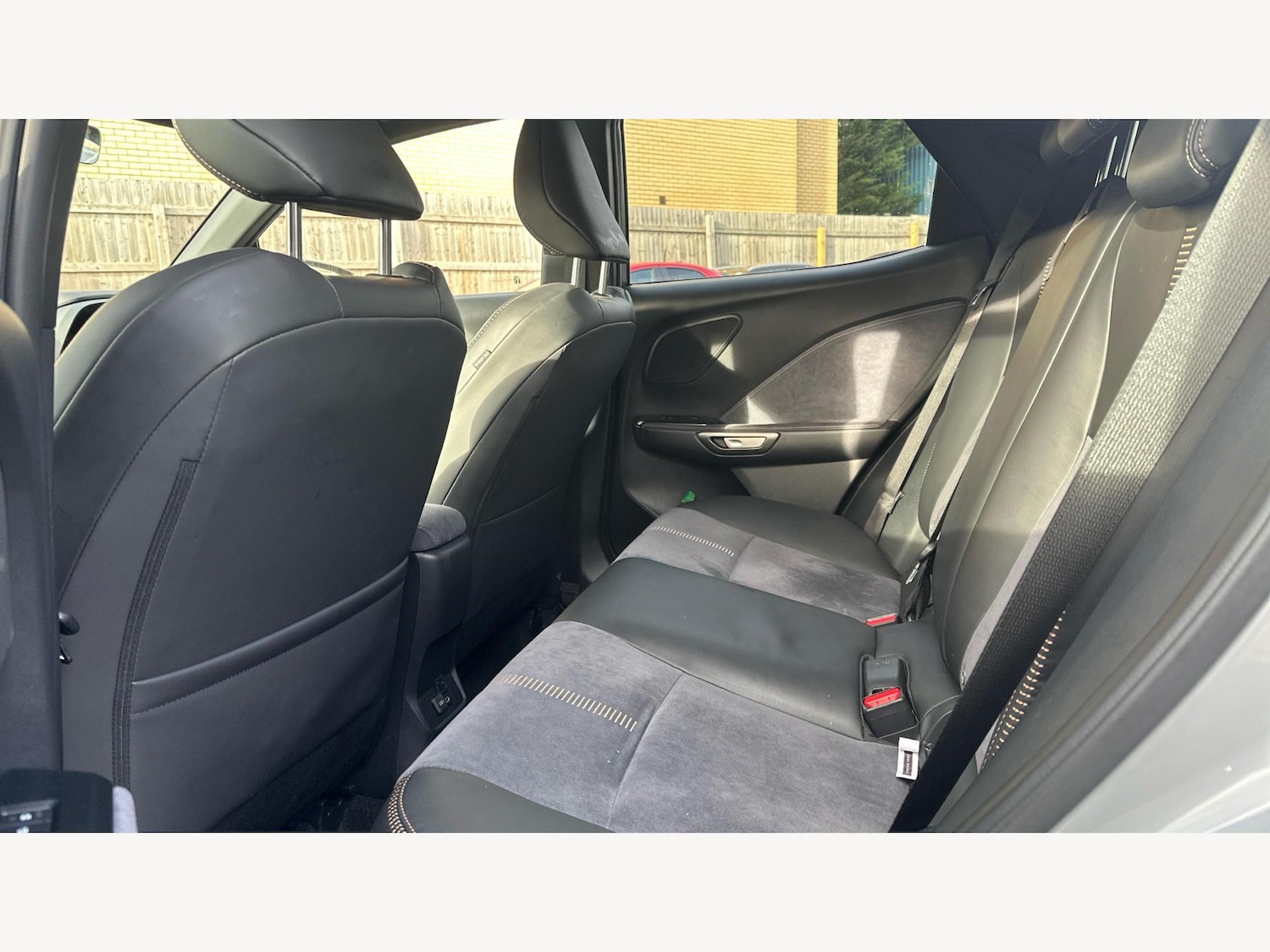 Used Lexus LBX 2024 for sale - 76326096: Photo 16