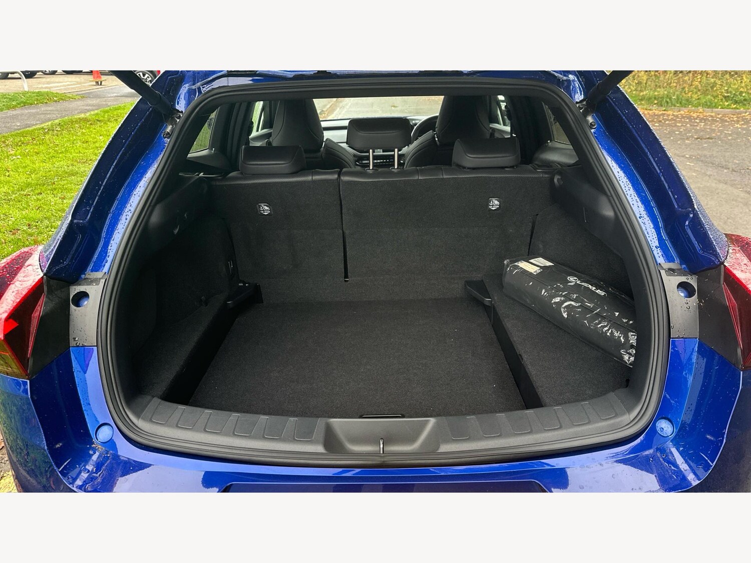 Used Lexus UX 2024 for sale - 77468849: Photo 17