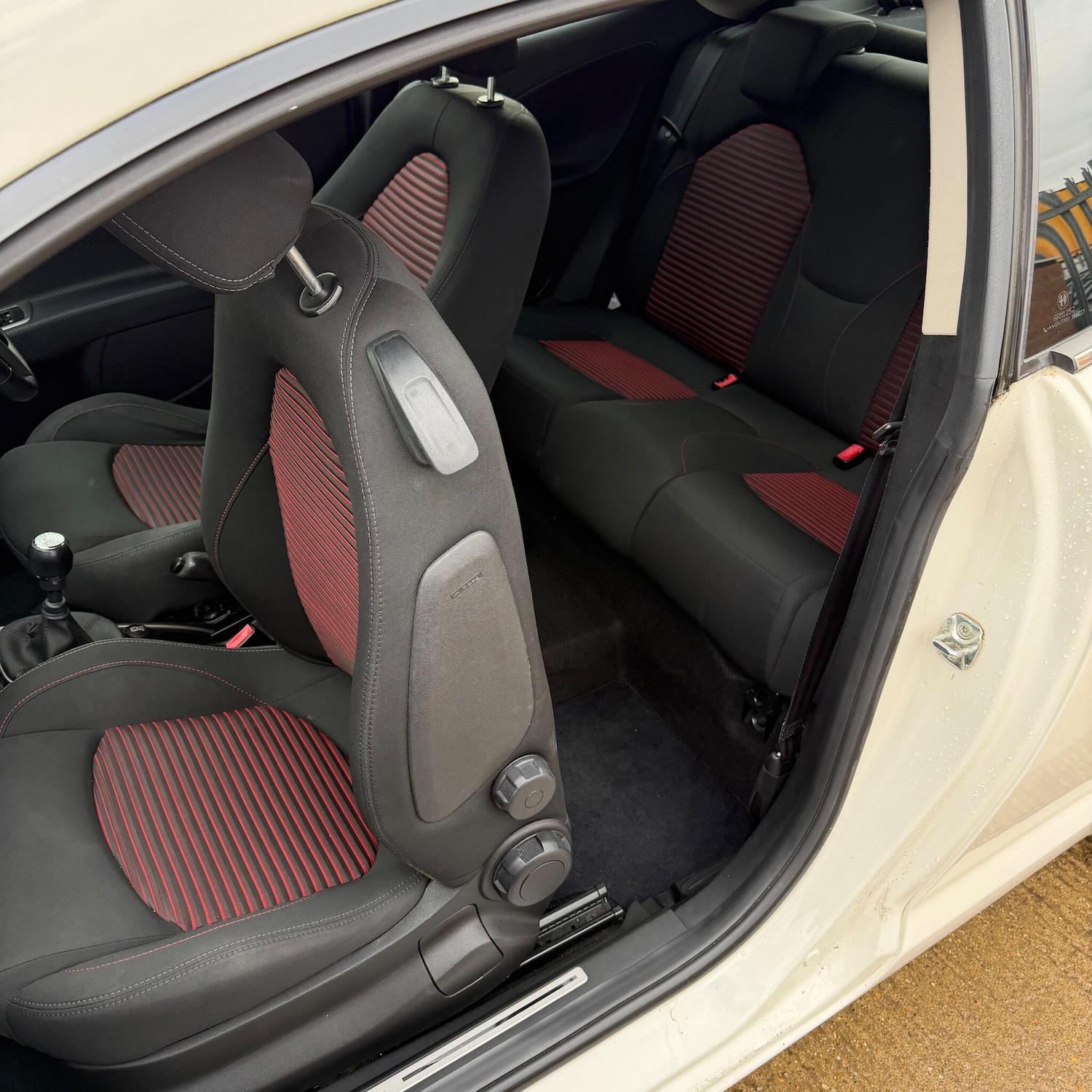 Used Alfa Romeo MiTo 2012 for sale - 77704900: Photo 19