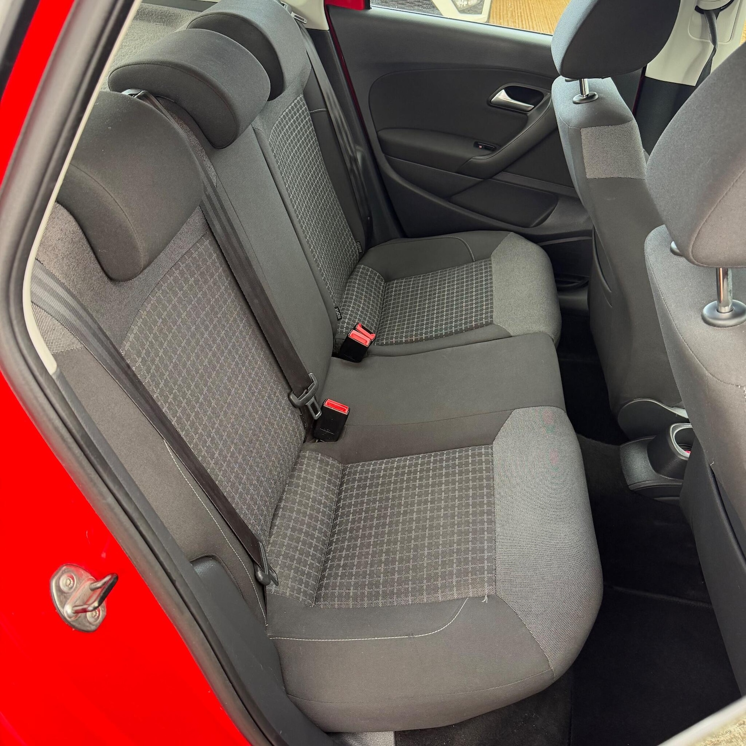 Used Volkswagen Polo 2015 for sale - 77704726: Photo 12