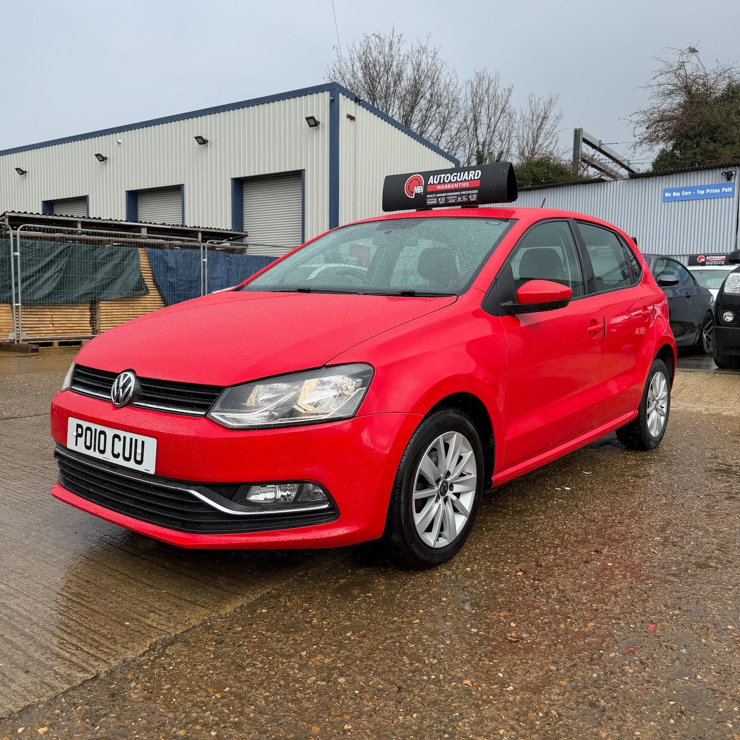 Used Volkswagen Polo 2015 for sale - 77704726: Photo 2