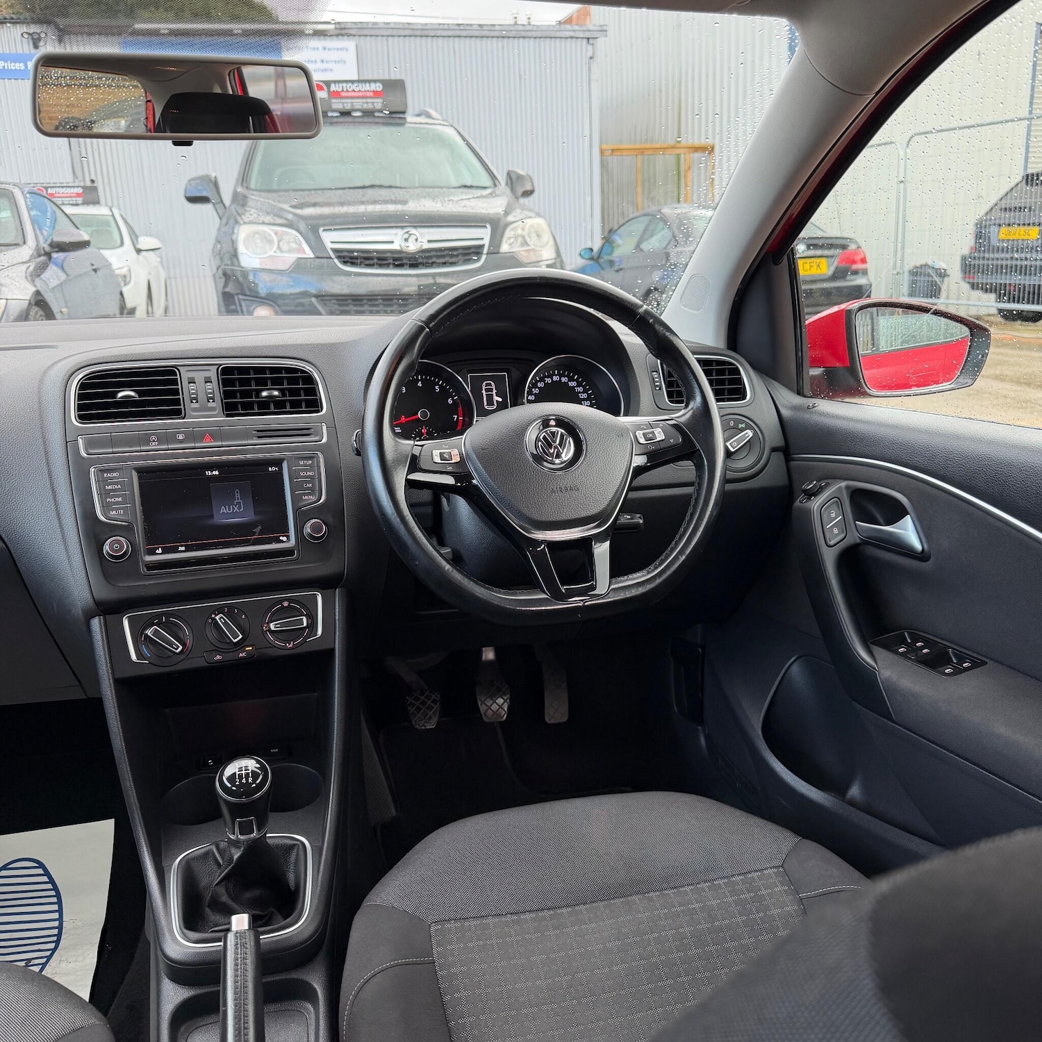 Used Volkswagen Polo 2015 for sale - 77704726: Photo 27