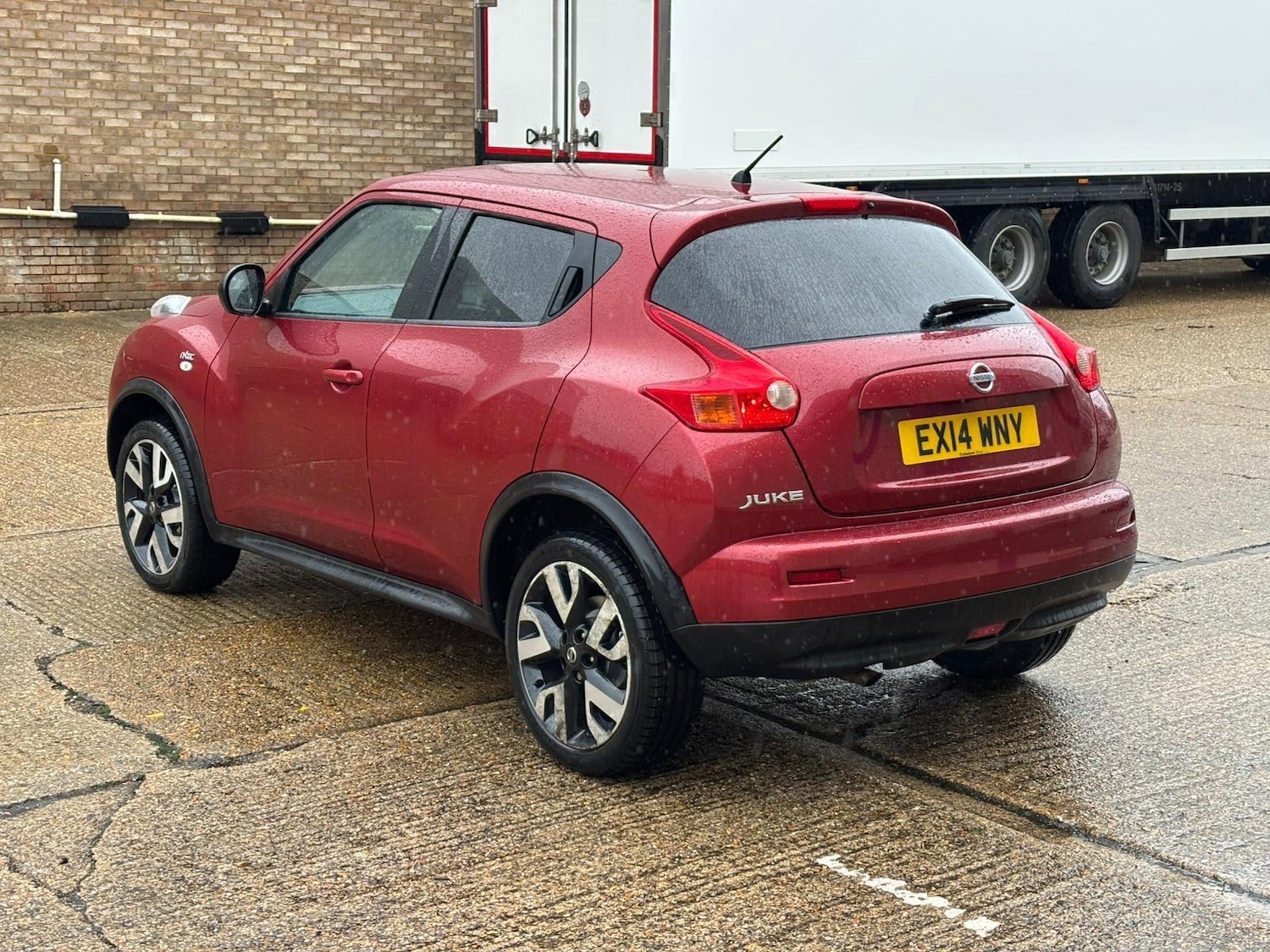 Used Nissan Juke 2014 for sale - 77612104: Photo 4