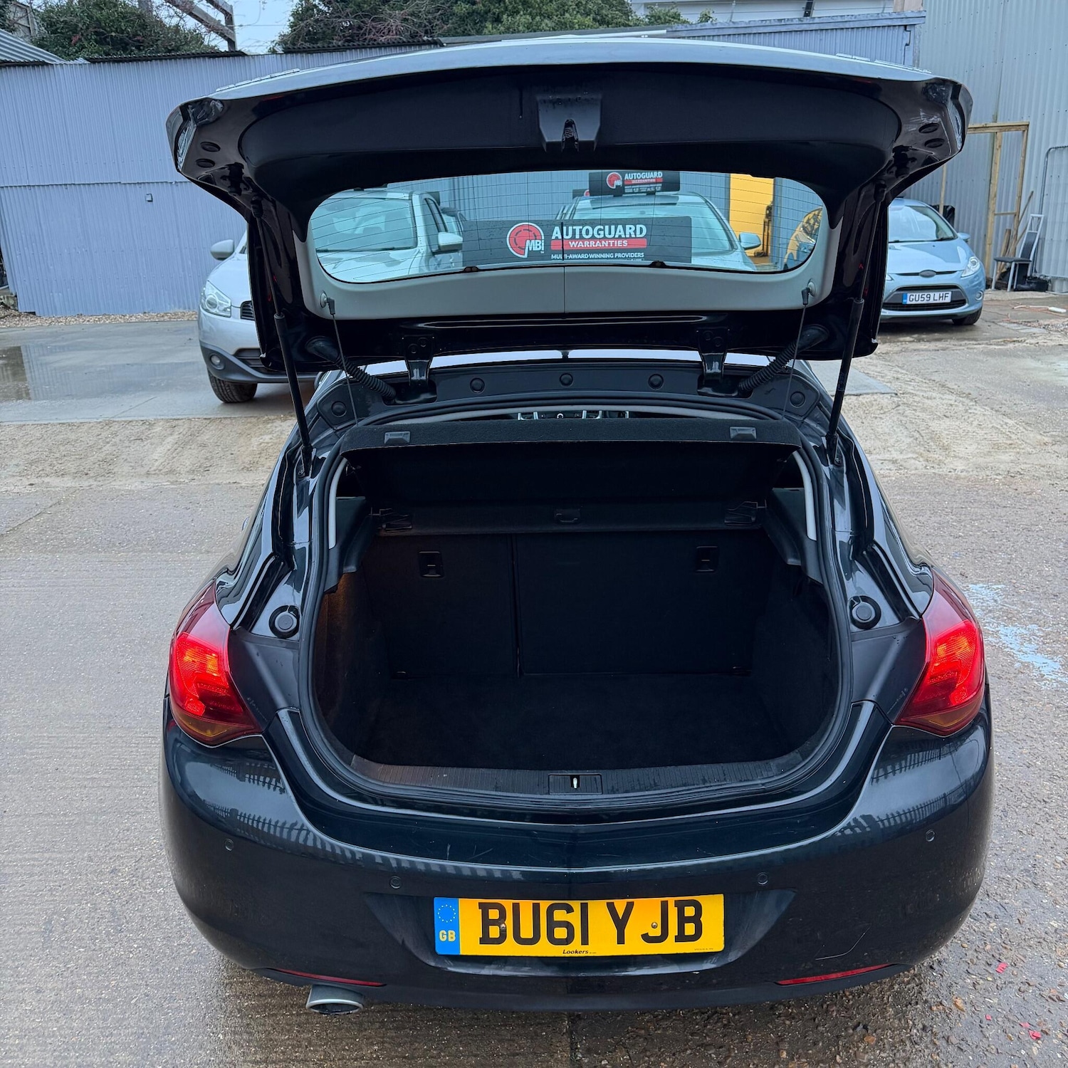 Used Vauxhall Astra 2011 for sale - 77411322: Photo 11