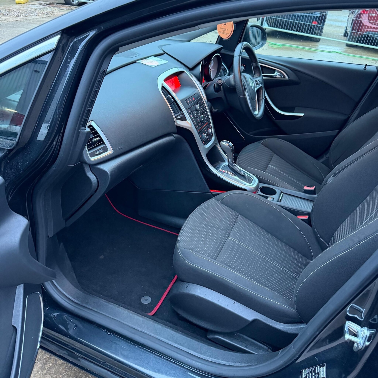 Used Vauxhall Astra 2011 for sale - 77411322: Photo 15