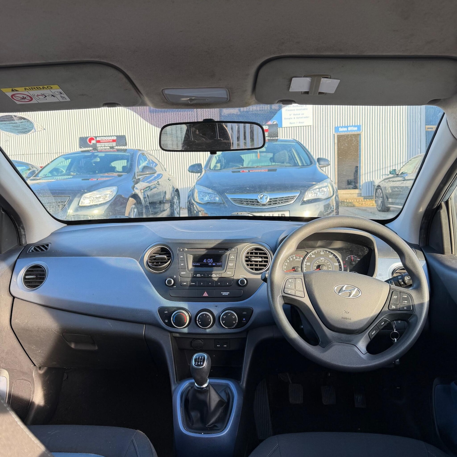 Used Hyundai i10 2015 for sale - 77524883: Photo 17