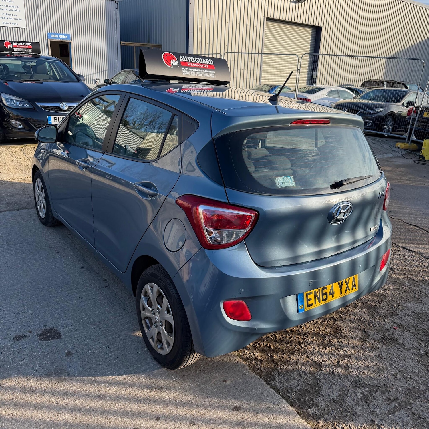 Used Hyundai i10 2015 for sale - 77524883: Photo 8