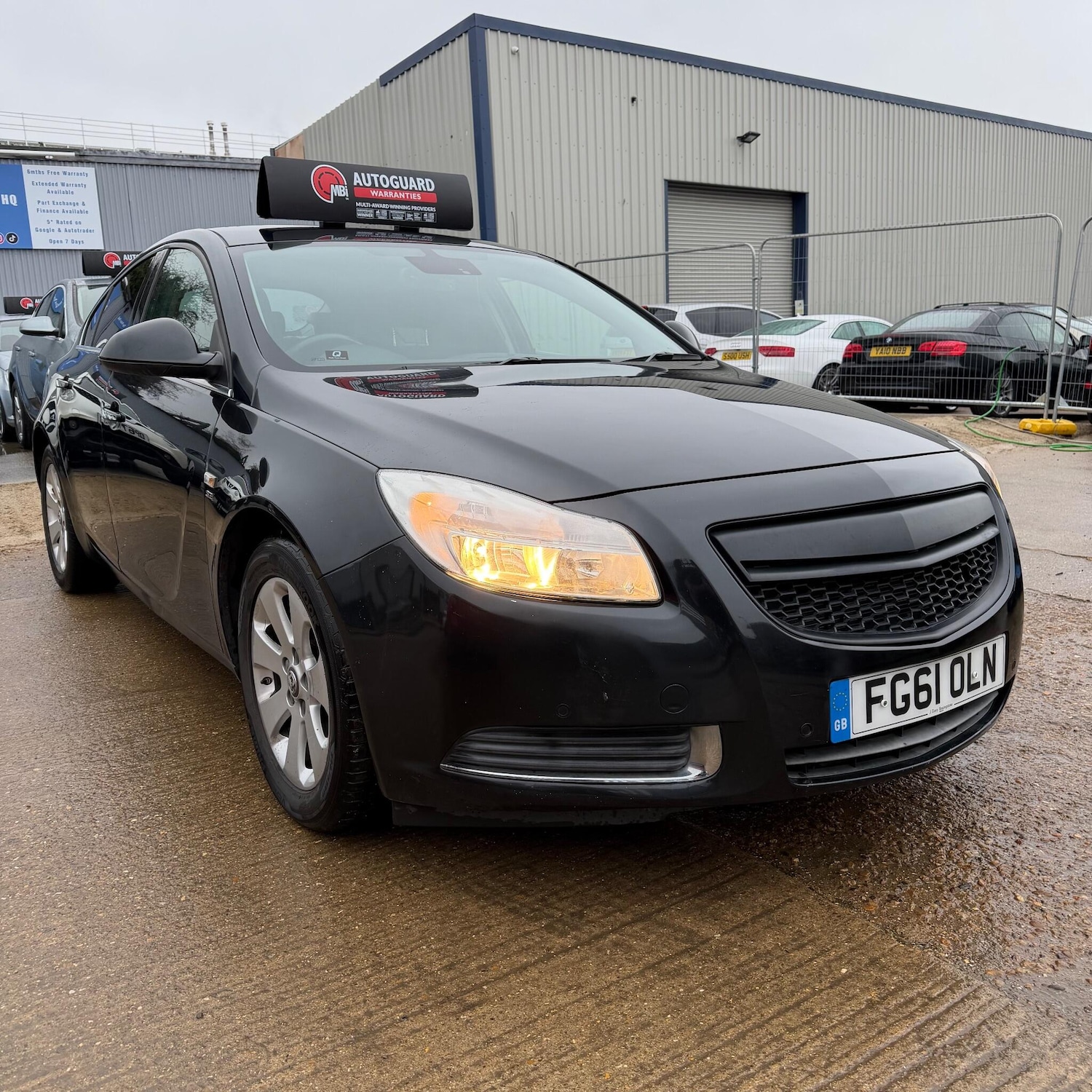 Used Vauxhall Insignia 2011 for sale - 77386699: Photo 1