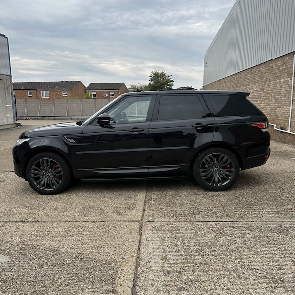 Used Land Rover Range Rover Sport 2013 for sale - 76142518: Photo 11