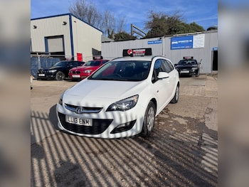 Used Vauxhall Astra 2013 for sale - 77657574: Photo